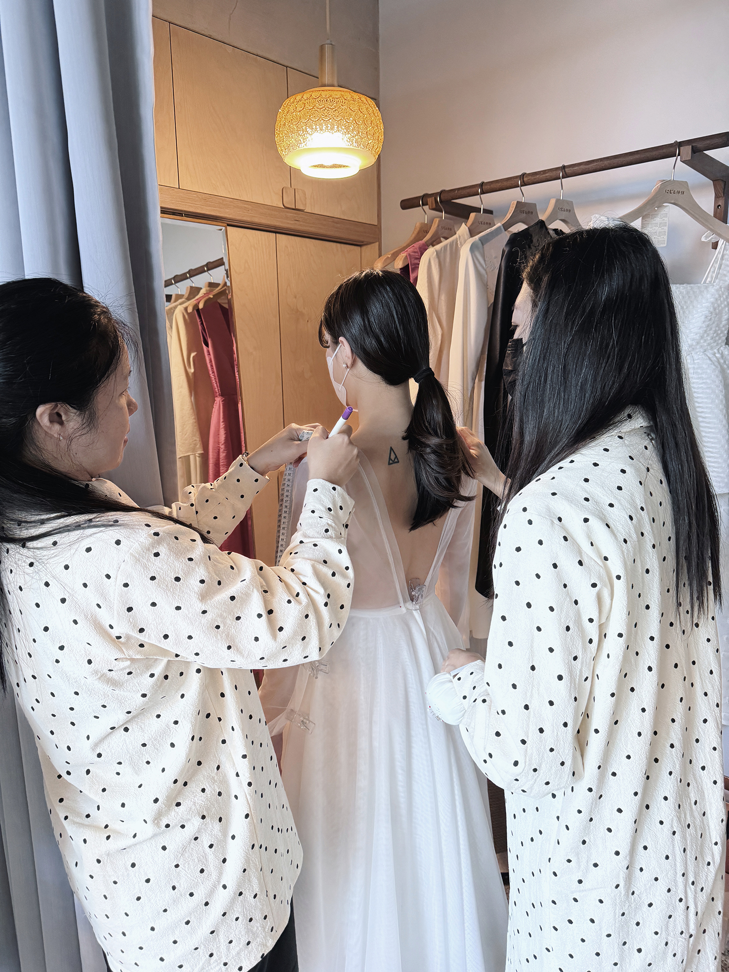 胚衣製程 Fit Production | 霓結伴伴製衣所 - 台中禮服租借/婚紗訂製服務/自助婚紗攝影